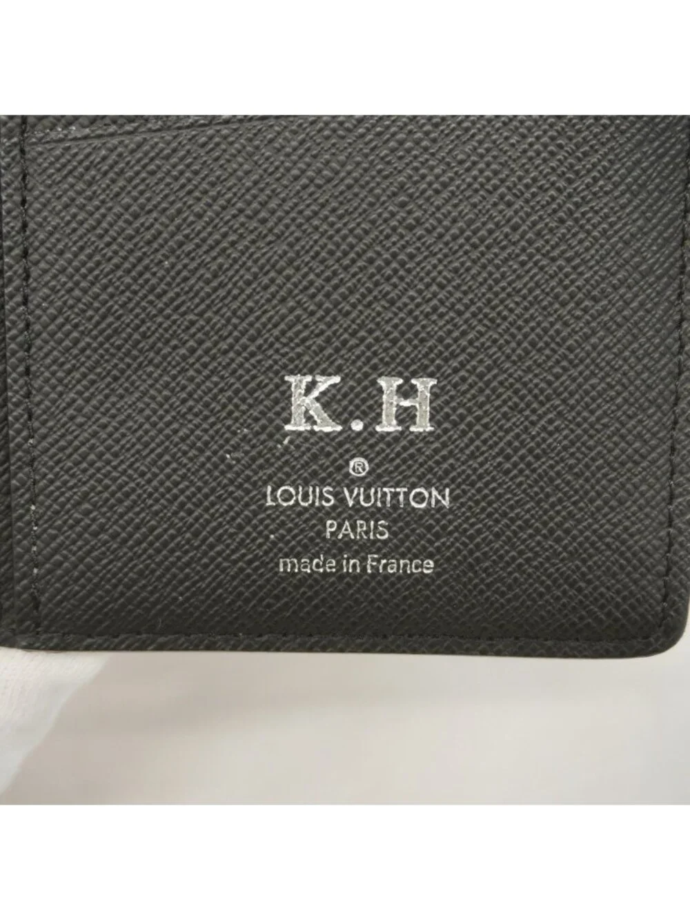 Louis Vuitton Wallet Taiga Portefeuille Brazza Noir